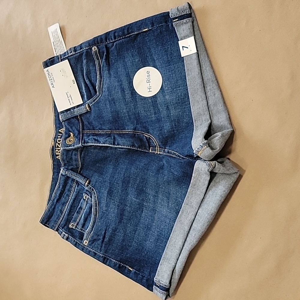 Arizona Jean Co. Size 7 Hi-Rise Shorts, Dark Wash. NEW with Tags
